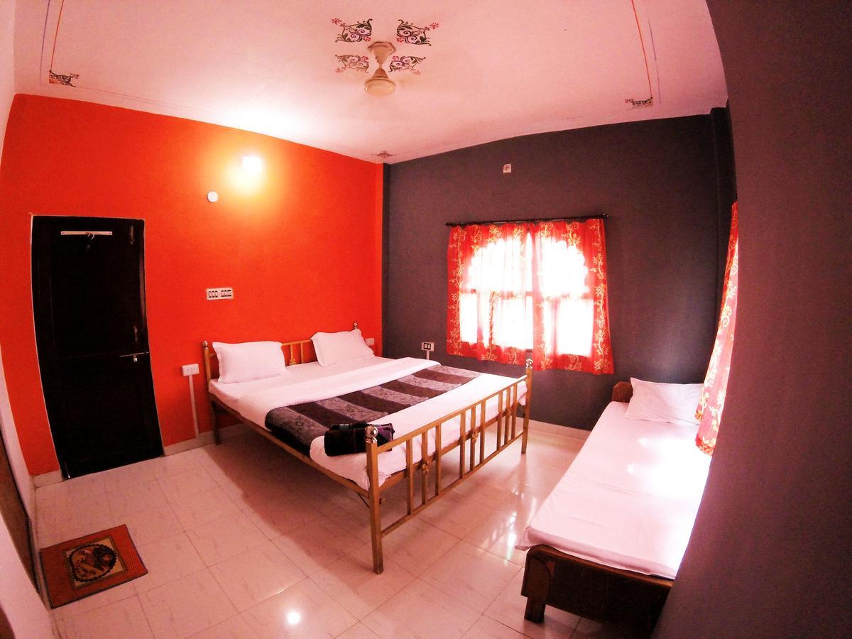 The Hostel Crawl Udaipur Buitenkant foto