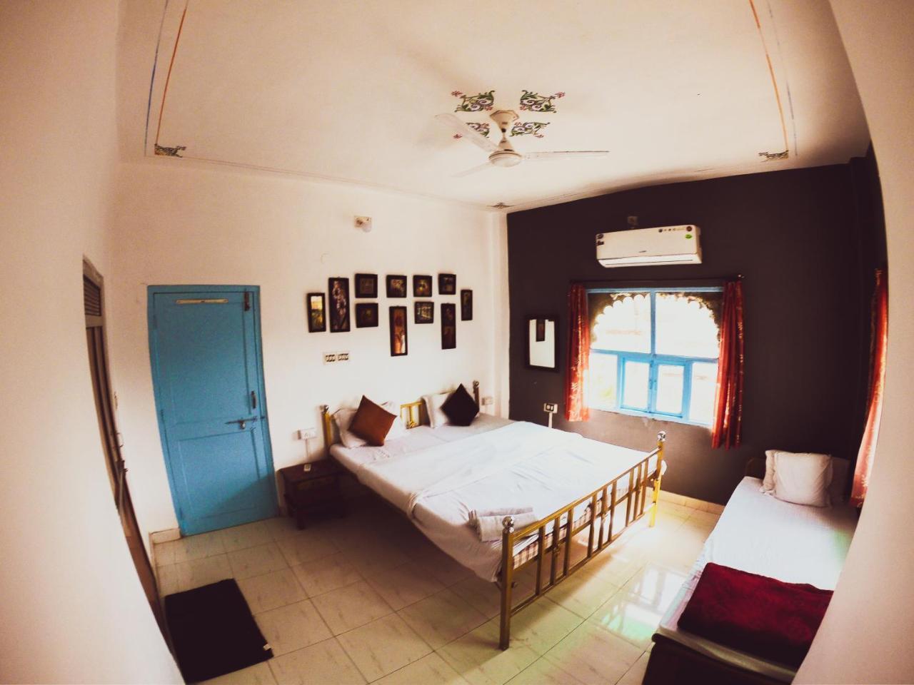 The Hostel Crawl Udaipur Buitenkant foto